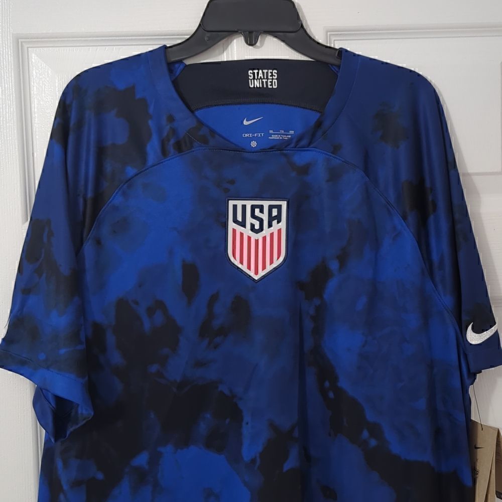 Nike. Dri-Fit 2022 USA Away Blue Jersey Short Sleeve World Cup US Soccer. NEW